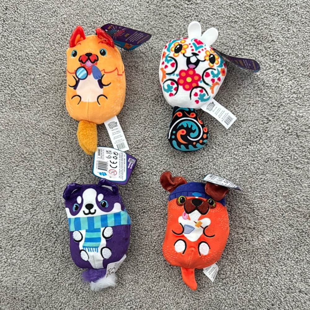 Dogs Vs Squirrels Lot